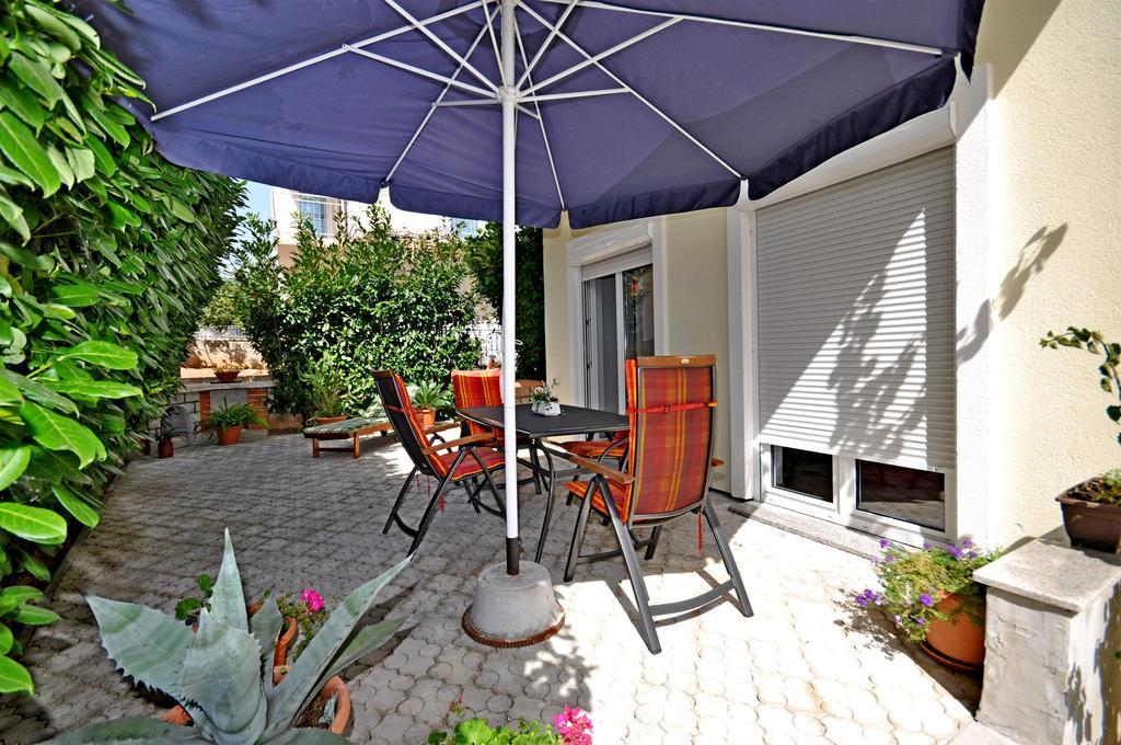 Apartments Blazenka Трогир Экстерьер фото