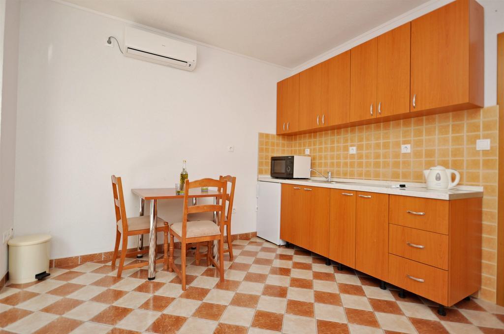 Apartments Blazenka Трогир Экстерьер фото